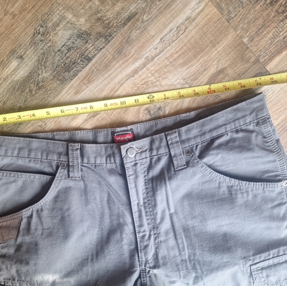Wrangler Workwear Gray Multi-Pocket Pants size 38x30 - Picture 5 of 8